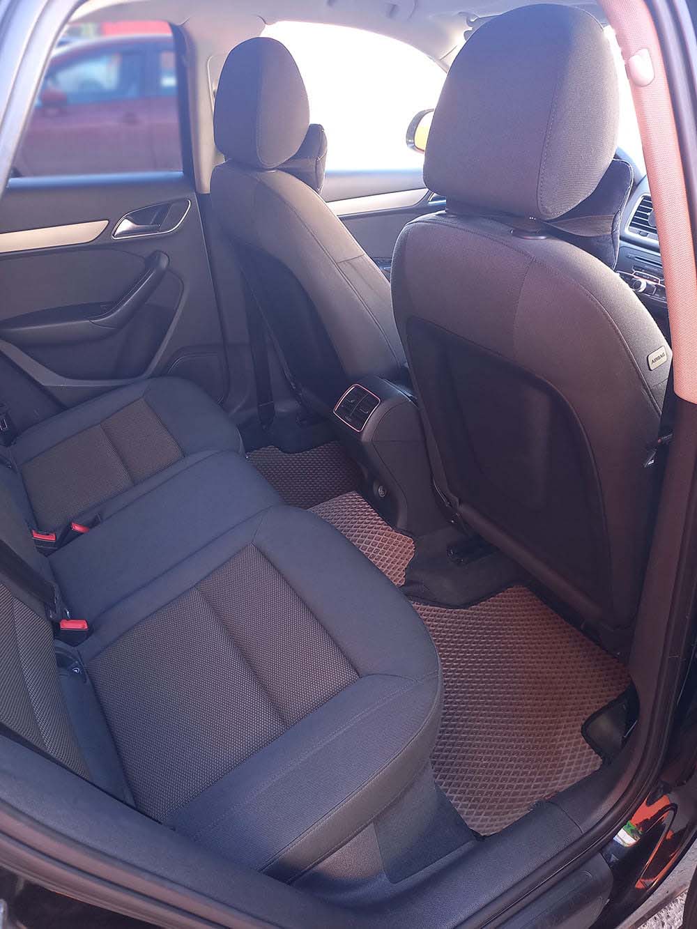 Audi Q3 салон такси межгород